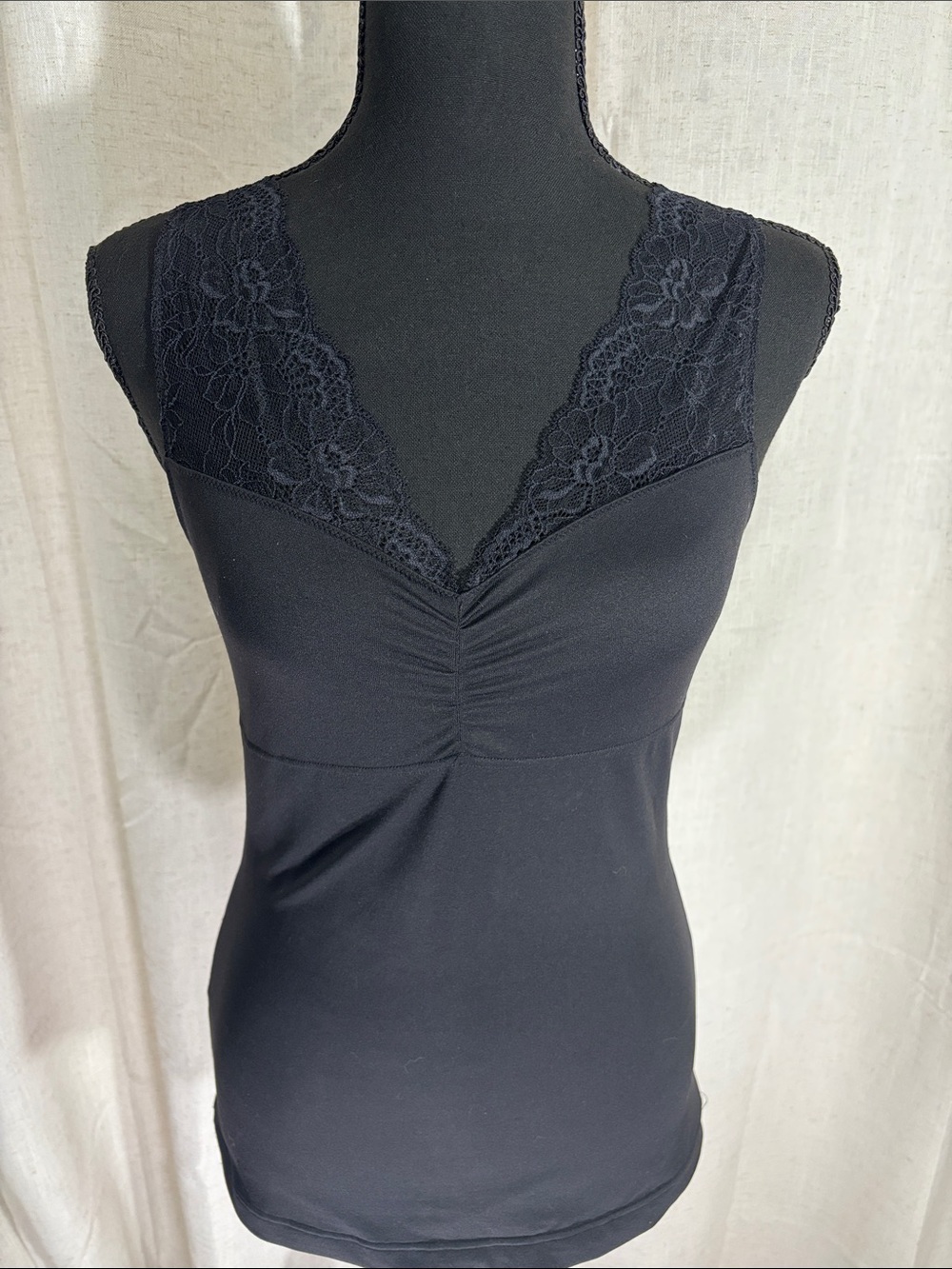 Maidenform Black Lace-Trim V-Neck Shapewear Camisole Top